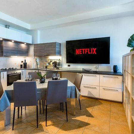 Appartamento Cavour Elegante Loft In Centro Macerata Esterno foto