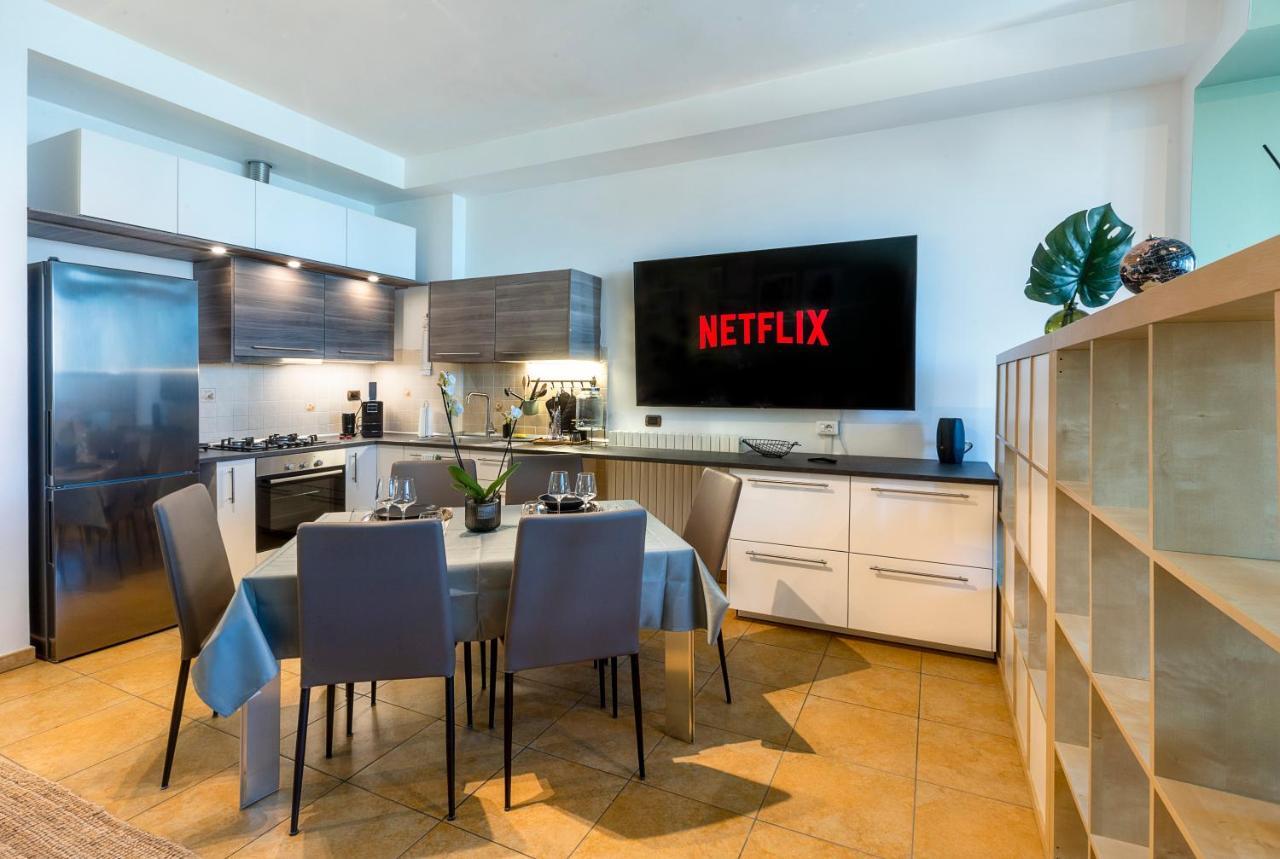 Appartamento Cavour Elegante Loft In Centro Macerata Esterno foto